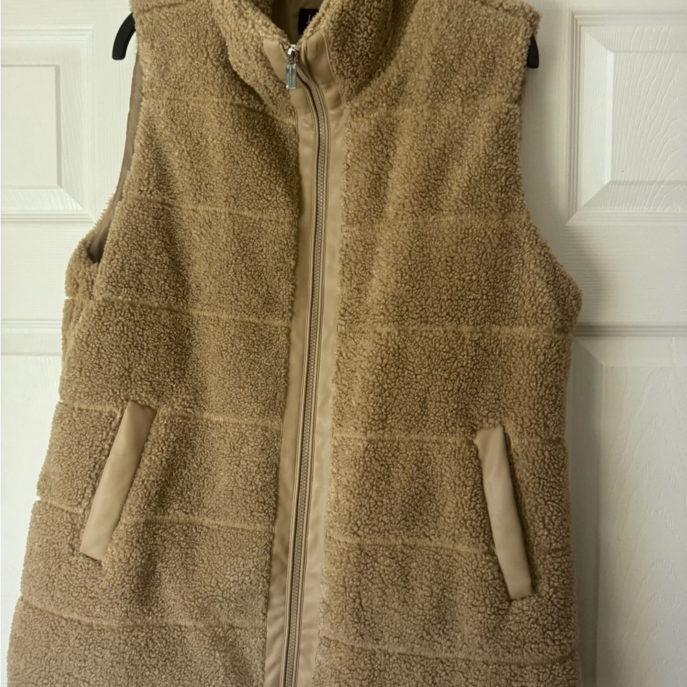 Cozy Tan Sherpa Vest wore once - Picture 3 of 10